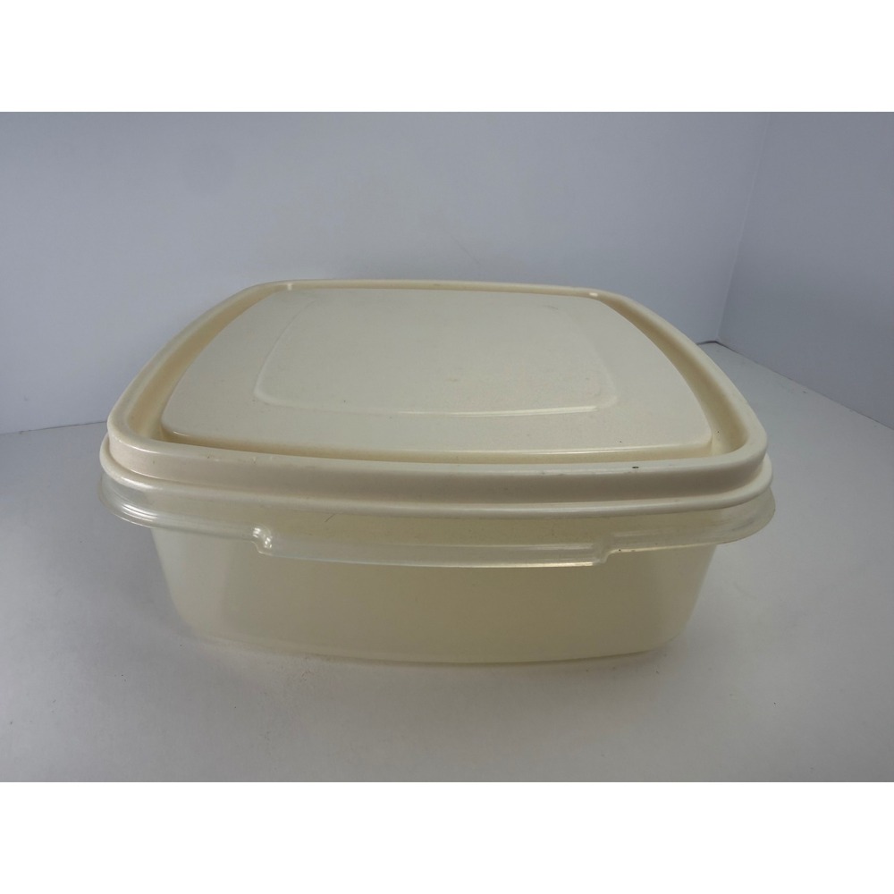 Vintage Rubbermaid Servin Saver 5 Cup Square Food Storage Container Almond Lid 2